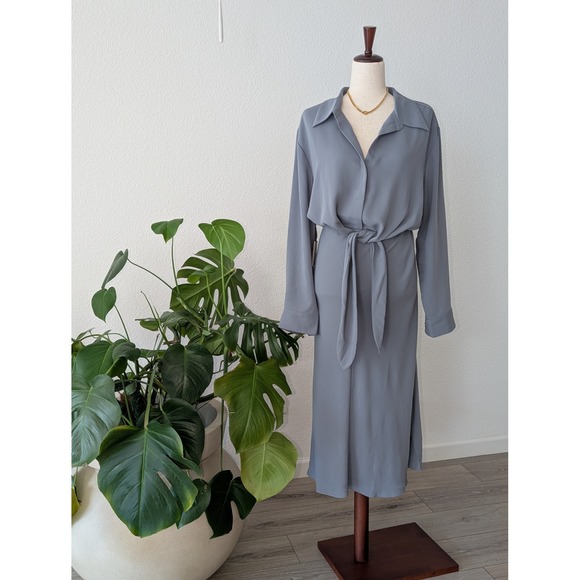 Aritzia Dresses & Skirts - Babaton Aritzia Tie-Front Midi Shirt Dress Size L